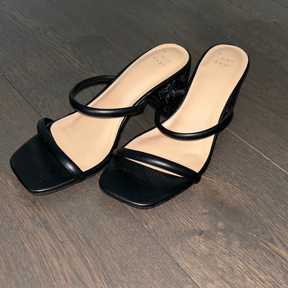 Mule heel